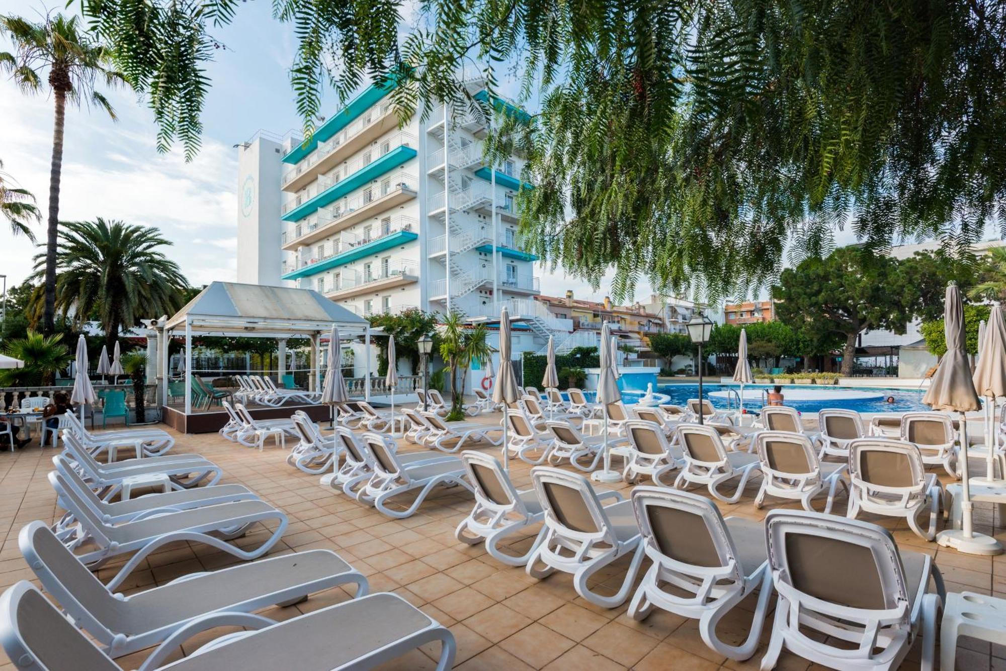 Bamblue Boutique Apartments Pineda de Mar Ngoại thất bức ảnh