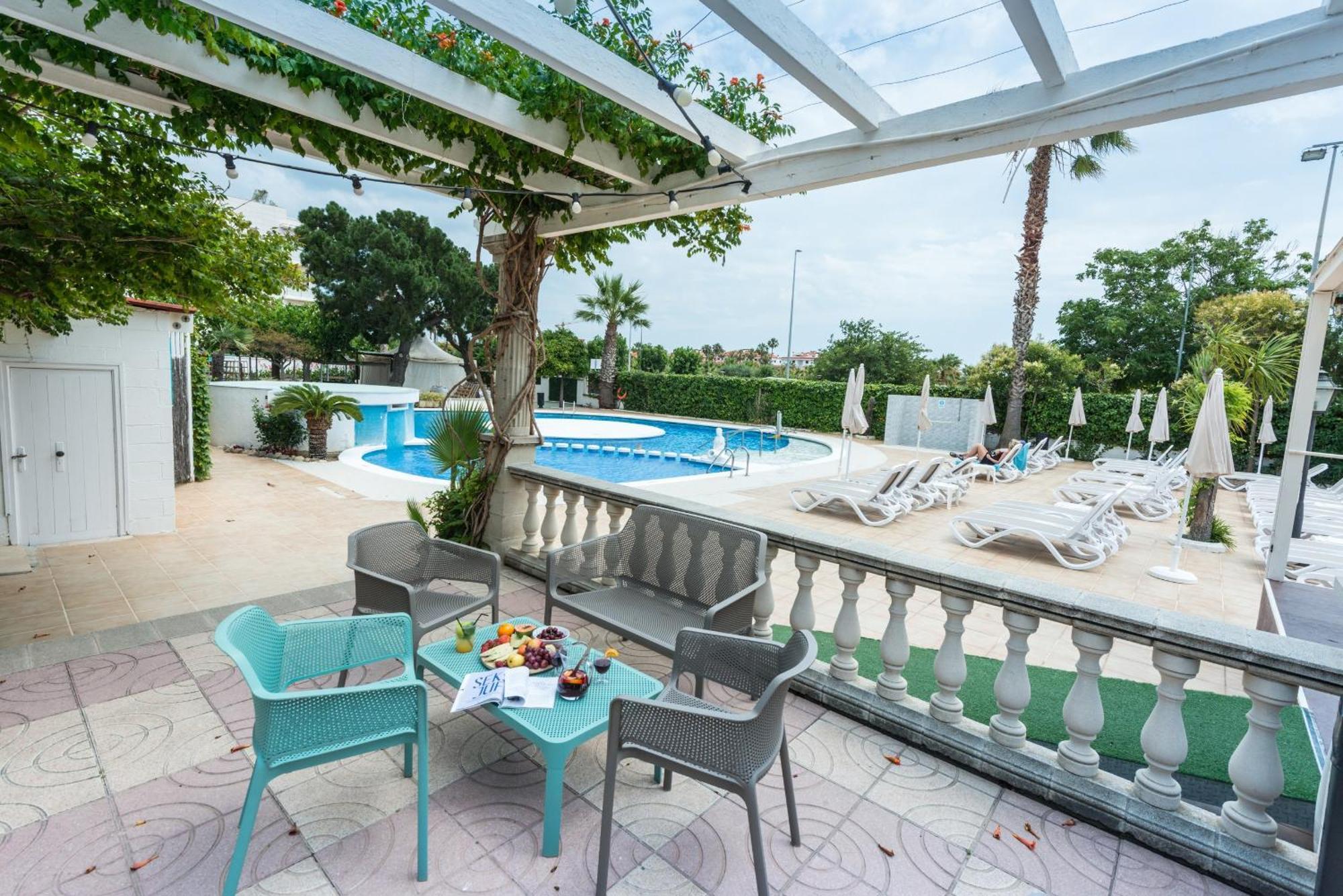 Bamblue Boutique Apartments Pineda de Mar Ngoại thất bức ảnh