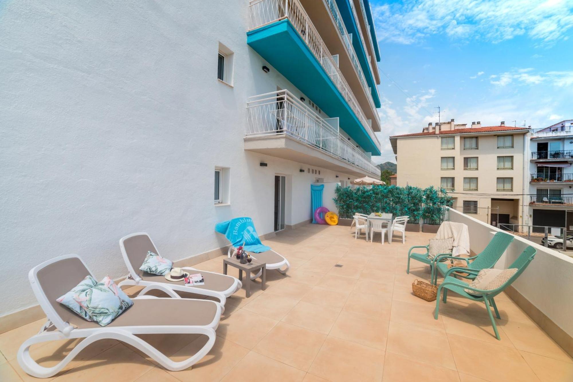 Bamblue Boutique Apartments Pineda de Mar Ngoại thất bức ảnh