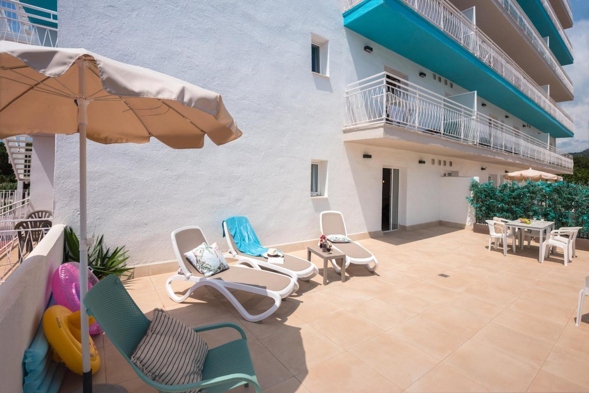 Bamblue Boutique Apartments Pineda de Mar Ngoại thất bức ảnh